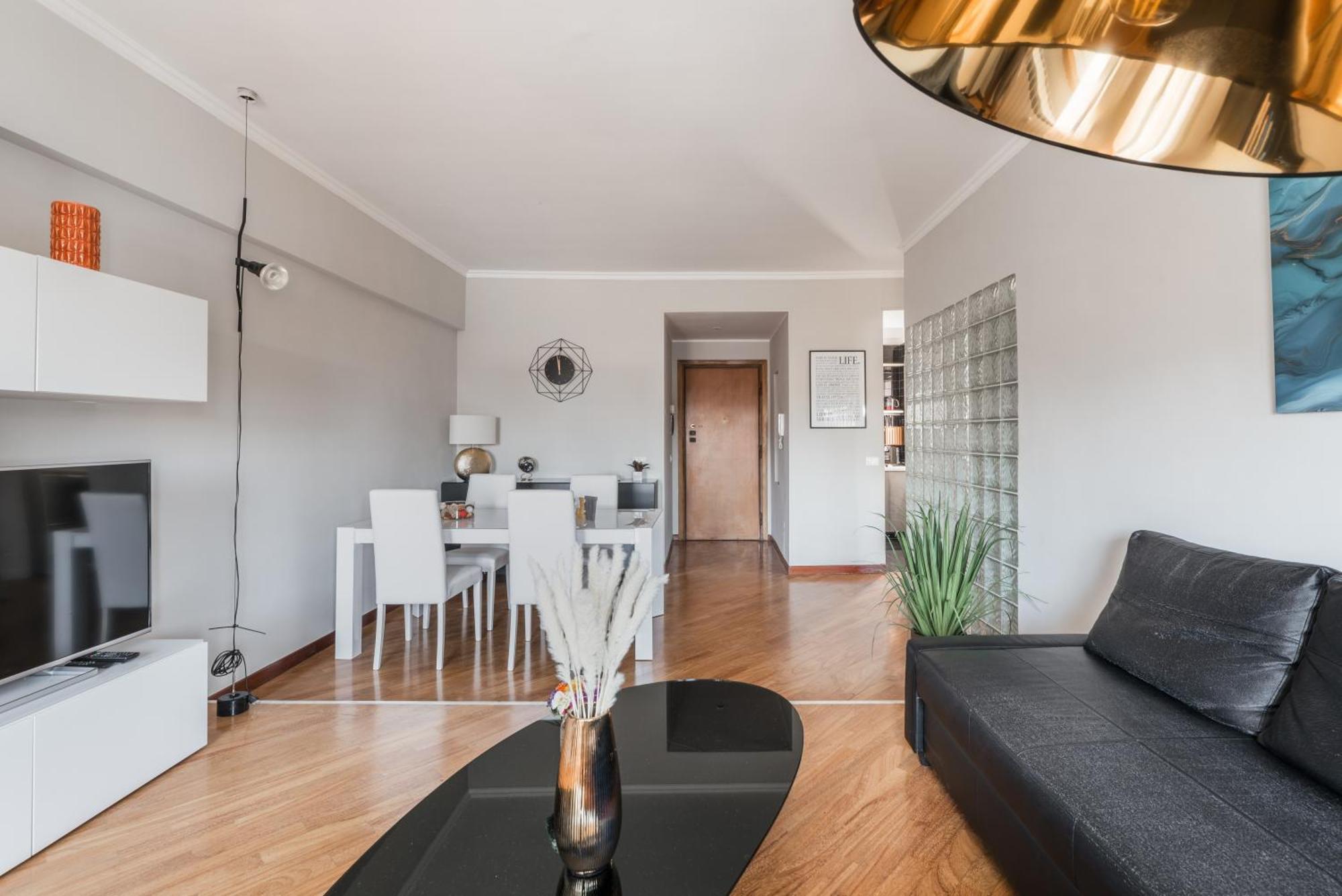 Apartment Modern Near St Peter S